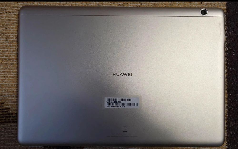 Tableta Huawei Mediapad T5(cu android),stare impecabilă.