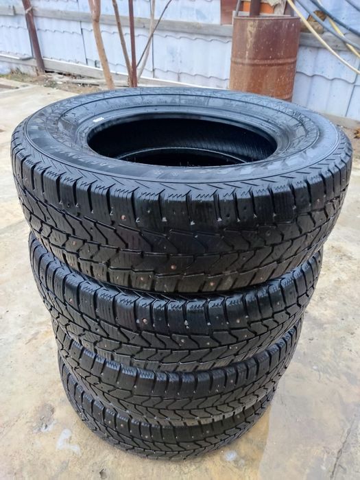 Автомобильные покрышки