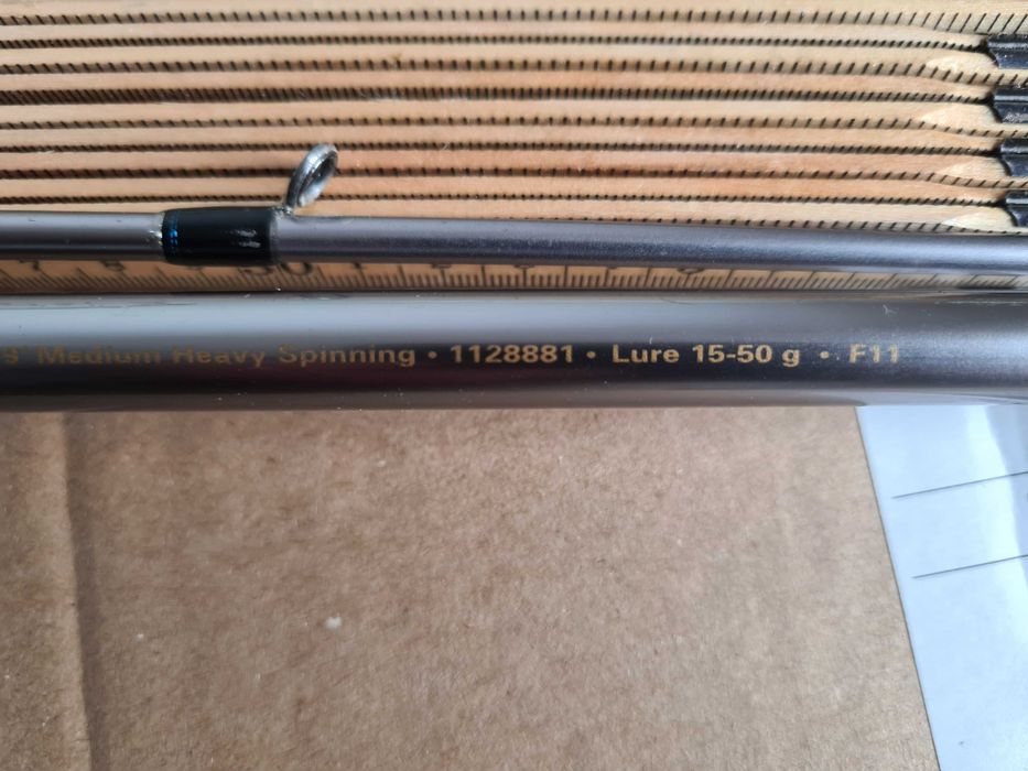 Set pescuit Abu Garcia – Lansetă RS 902 MH + Mulineta Revo SX L