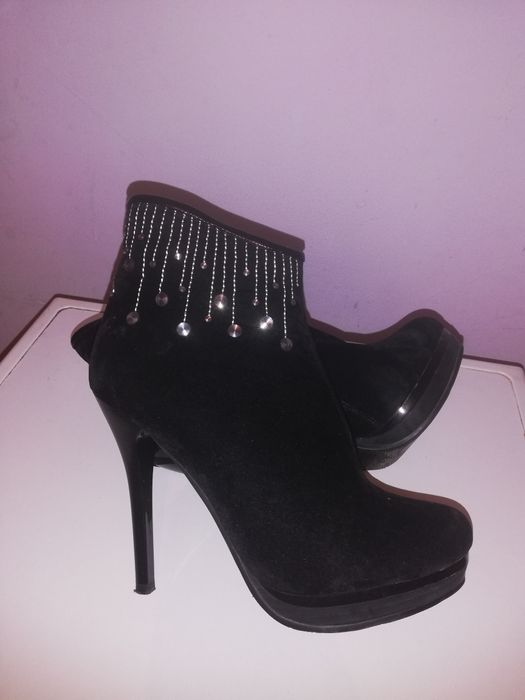 Женская обувь за 2000