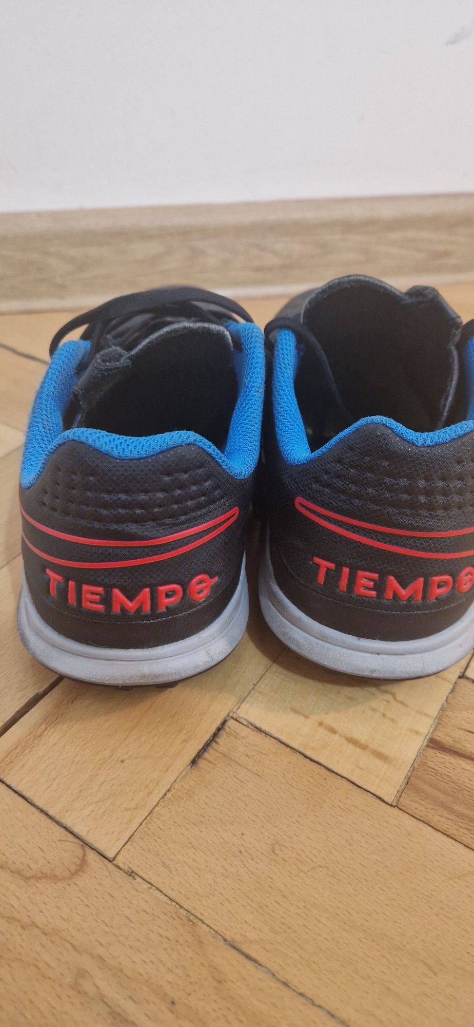 Маратонки Nike Tiempo футболни