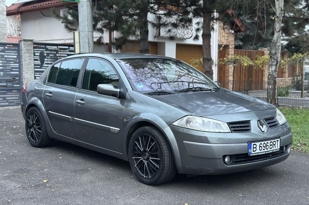 Renault Megane II – 2005 – 1.6 16V – Keyless Entry & Go – Privilege