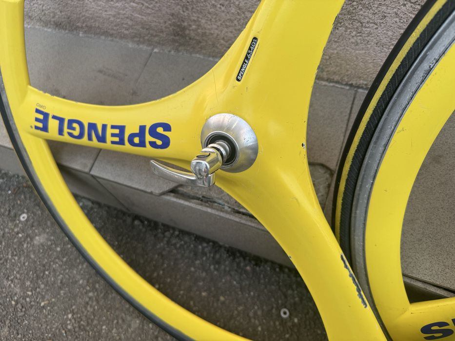 Vand roti cursiera din carbon