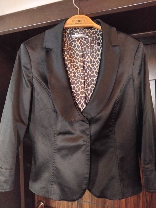 Дамски  якета и сака нови