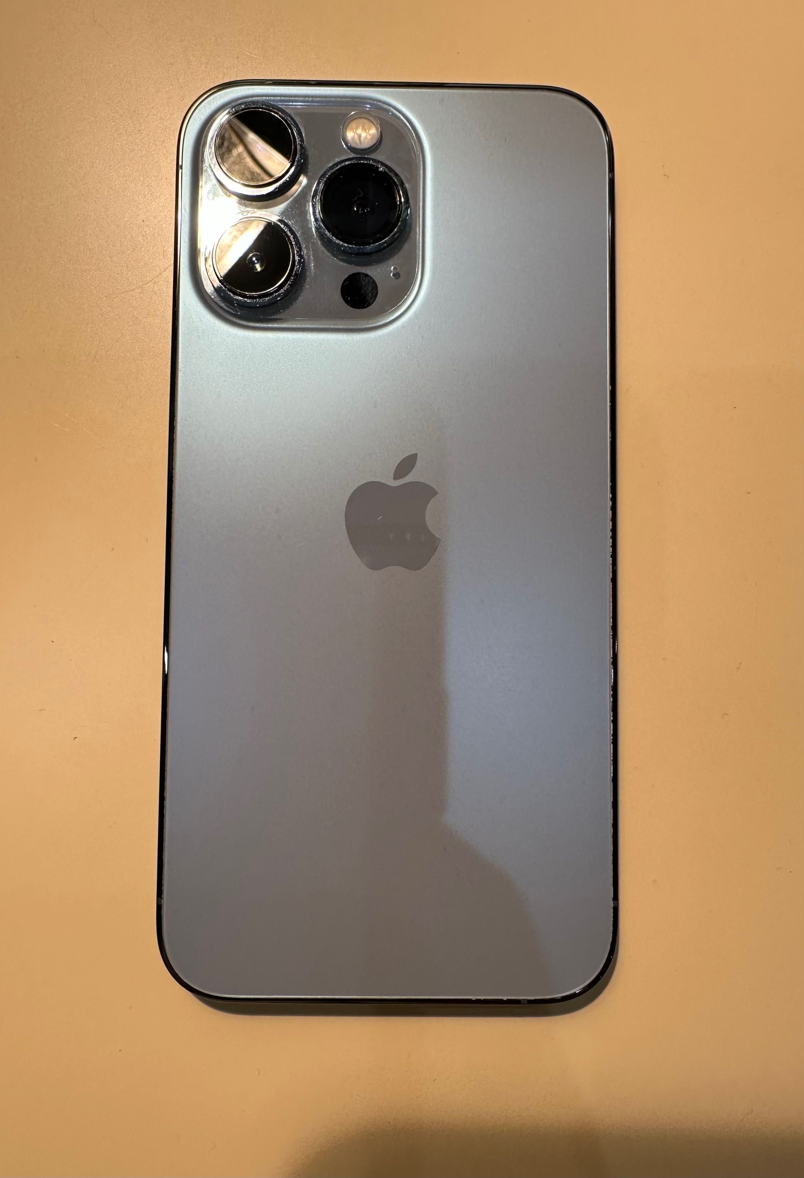 Iphone 13 PRO 256gb в отличном состоянии
