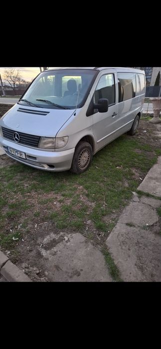 Vînd Mercedes vito