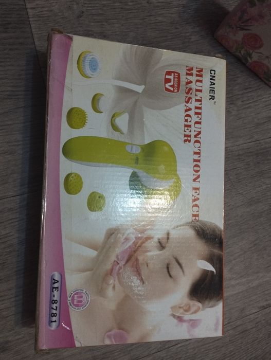 Продам массажёр для лица