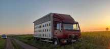 Vând camion apicol