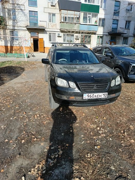 Продам Mitsubishi Airtrek 2003