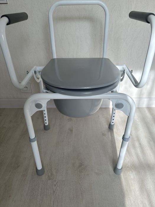 Продам туалетный стульчик