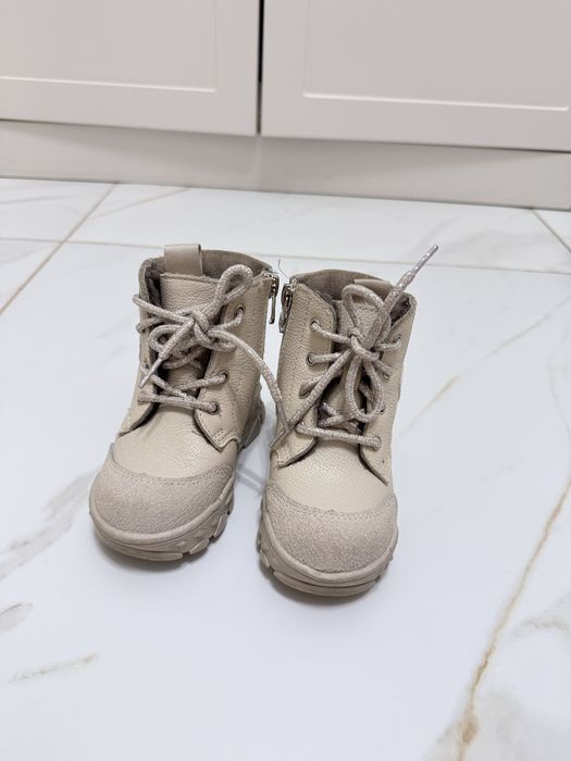 Продам зимние ботинки