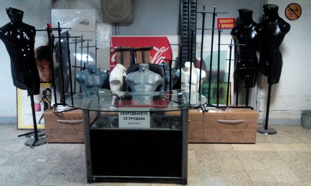 Мъжки торсове и манекени