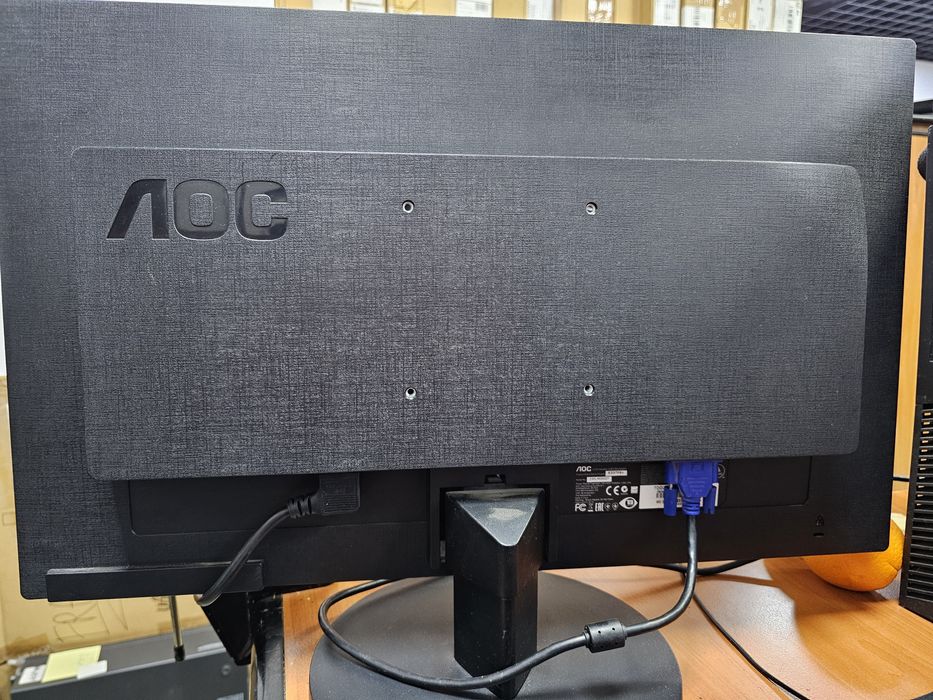 Monitor AOC E2370S 24"