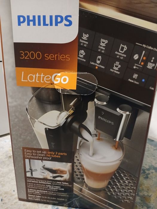 Espressor automat Philips EP3243