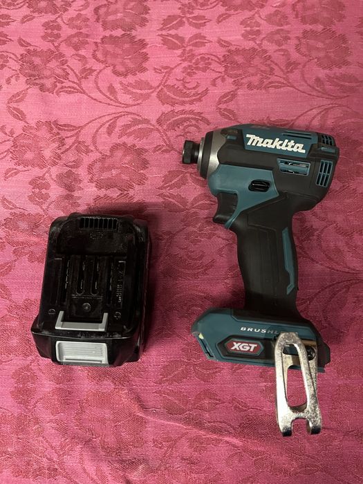 Makita TD003G XGT 40V импакт винтоверт