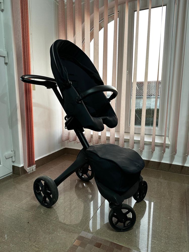 Vand carucior stokke xplory x negru