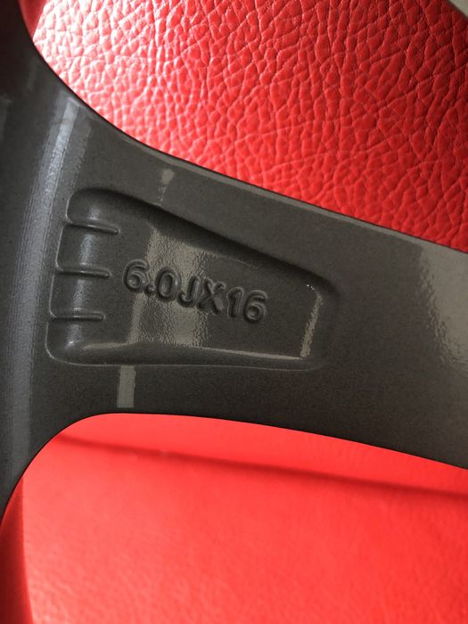 Оригинални джанти Hyundai i20 4x100 16цола.