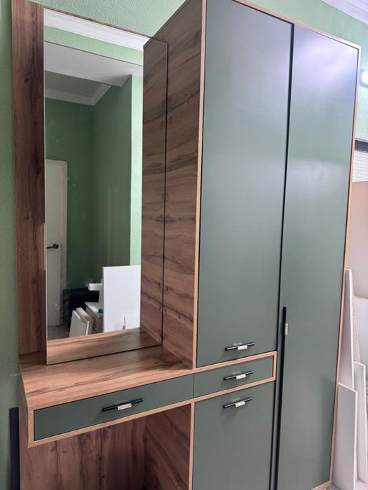 Продается Прихожка