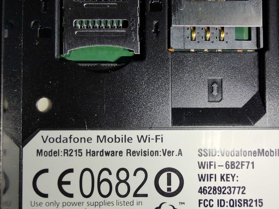Modem Router WiFi mobil cartela SIM 4G LTE Vodafone R215 necodat