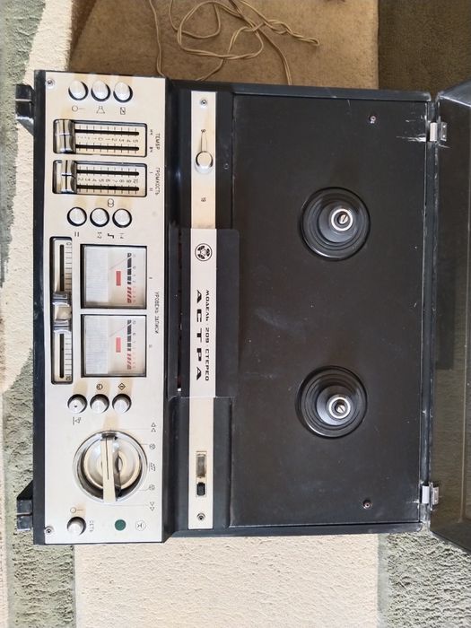 Катушечный магнитофон АСТРА 209