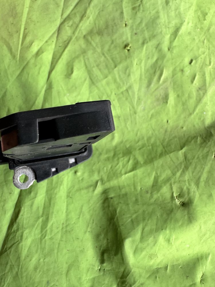 Debitmetru cotroen c4 picasso Ii