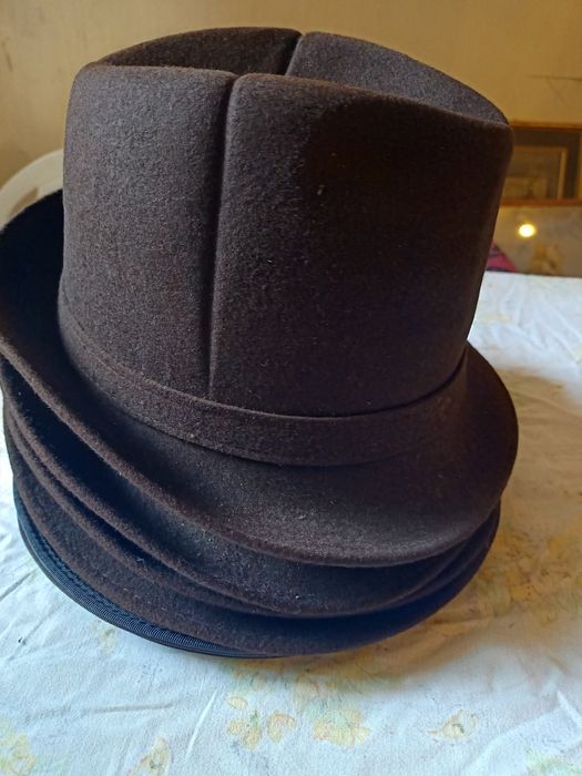 Pălării clasice și băști bărbătești