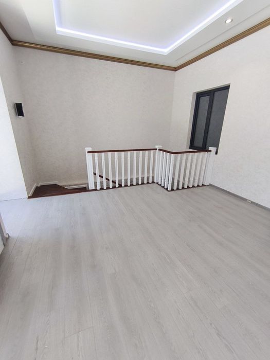 2сотик 5та хона +хол