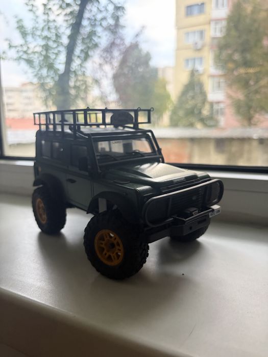 FMS FCX24M Discovery crawler