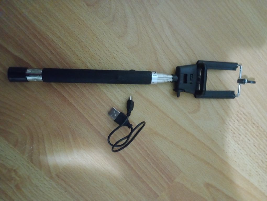Selfie stick Myria My 2261 cu bluetoth