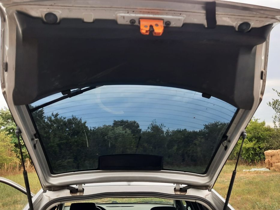 Triple ,usa macarale geam planetare  skoda octavia 1