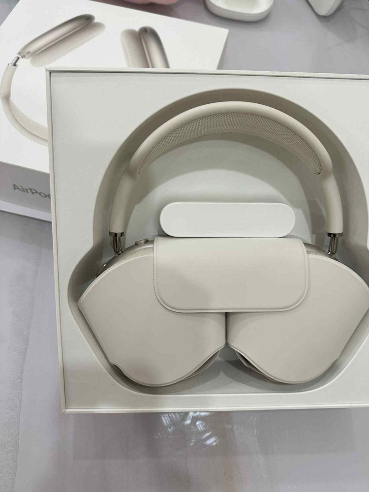 Apple AirPods Max 2
