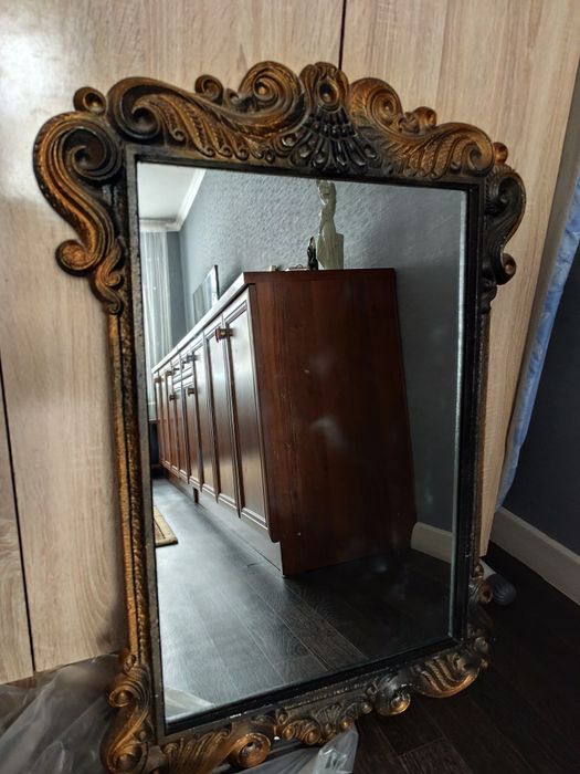 Зеркало размером 90*60