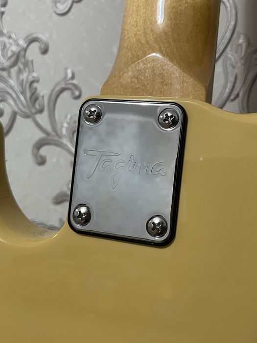 Бас гитара Tagima TW 66