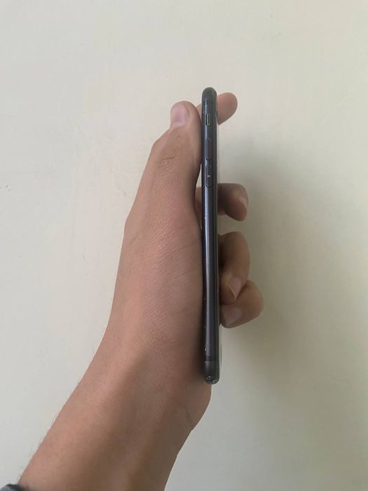 Iphone 7 32 GB sotiladi Айфон 7 32гб срочно продаю