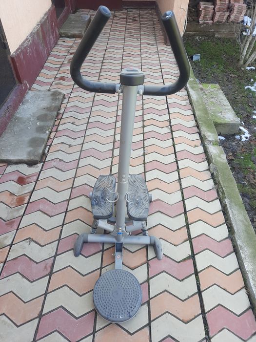 Продам тренажёр, цена - 40 000 тенге.