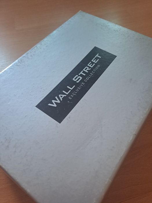 Wall Street Exclusive невероятно красиви сандали с кристали в златисто