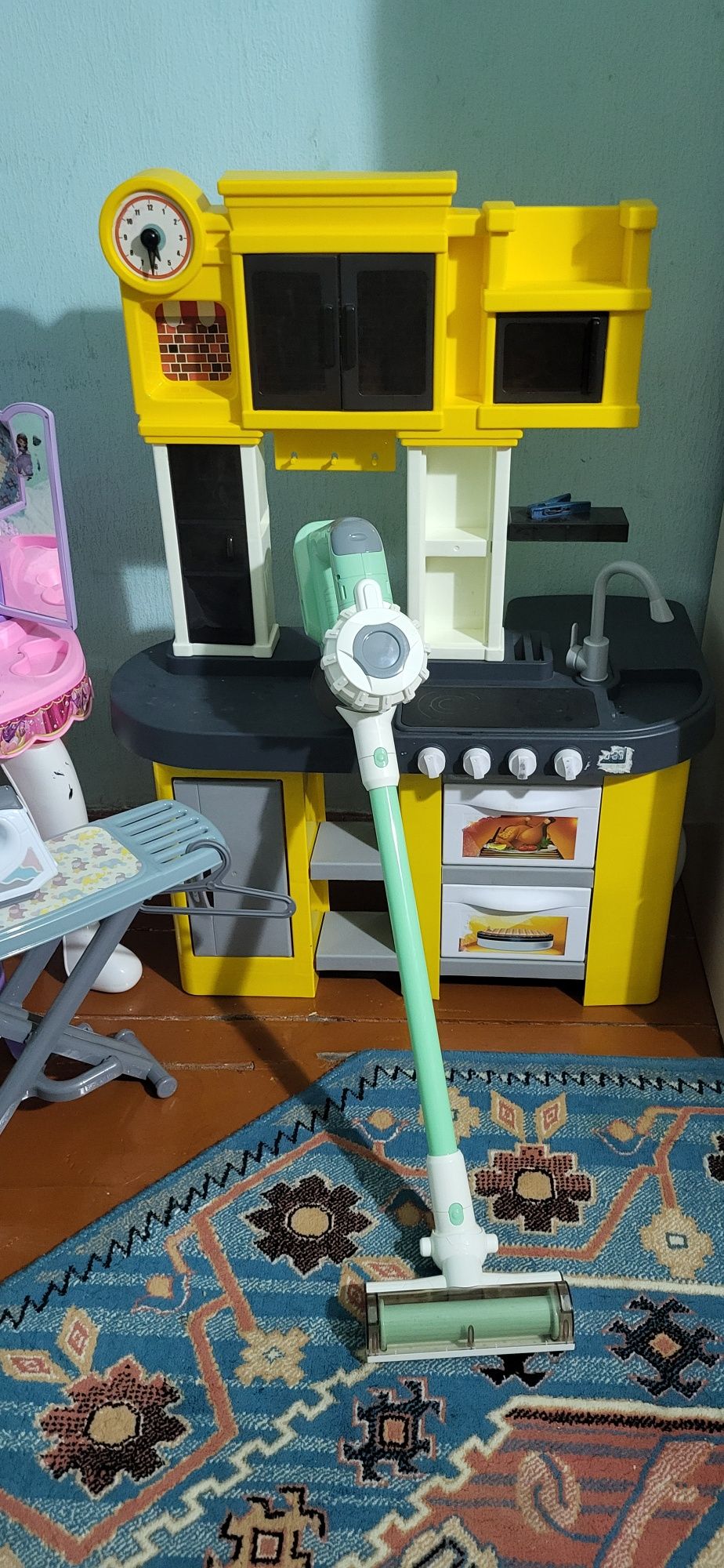 Продаются  игрушки  для  девочки