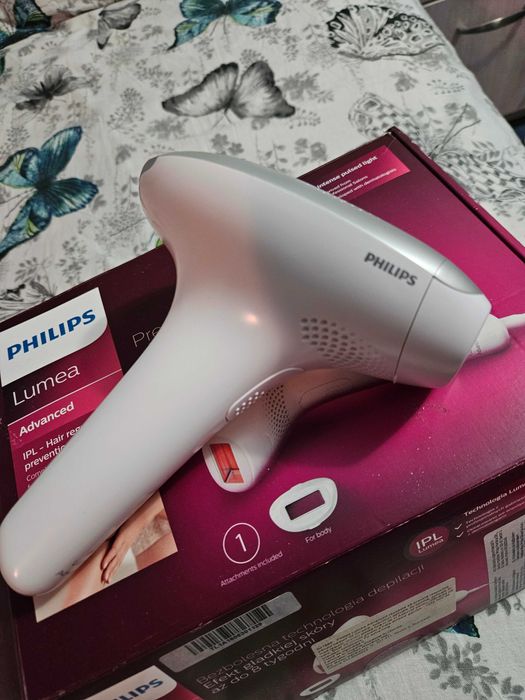 Фотоепилатор Philips Lumea