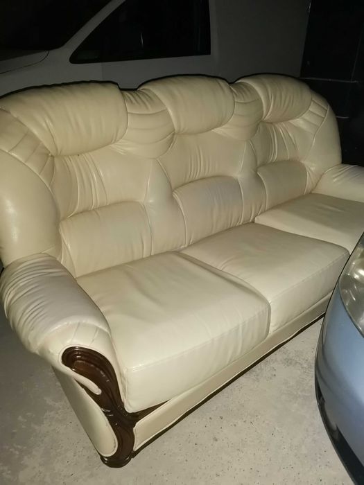 Кожен диван Варна