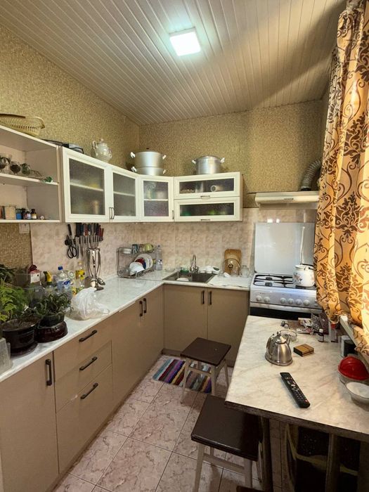 Срочно Продам квартиру Чиланзар 12. 2х комнатная