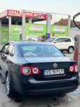 Vând vw jetta…..