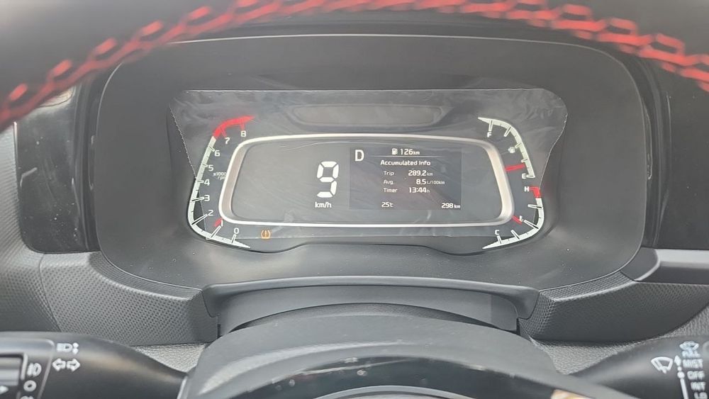 KIA SONET FULL 3 ПОЗИЦИЯ 2025 жыл пробег 300 журген  сатылады