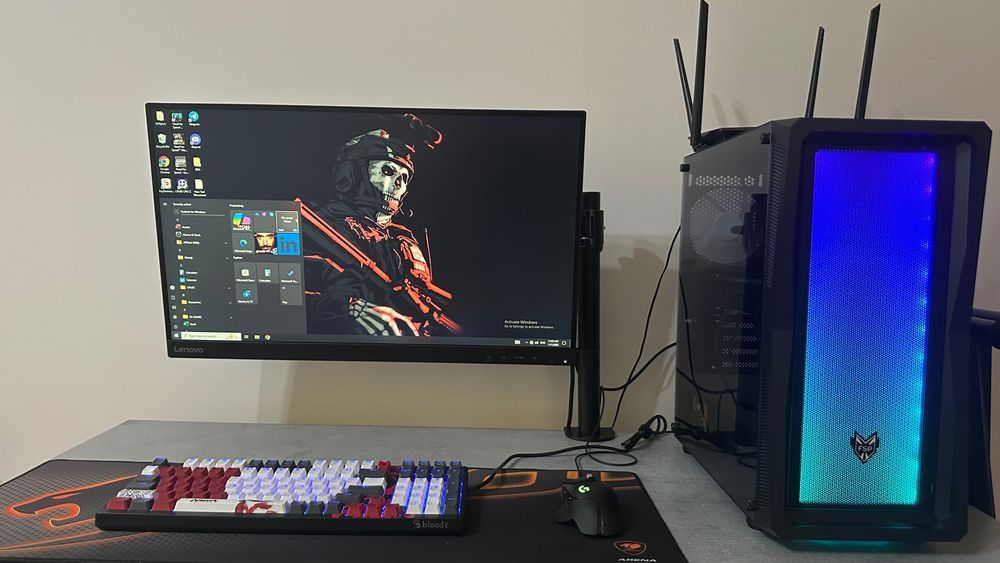 Гейминг компютър + Logitech G502 + NARAKA S98 – в гаранция