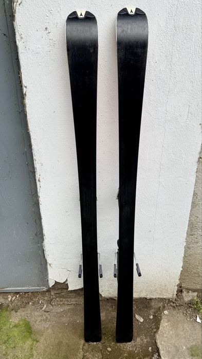 Vand schi Atomic 140-Bocanci Atomic-Casca schi cu