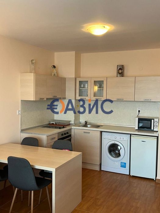 Продава се Двустаен апартамент в Свети Влас - 65 кв.м за 1847 €/кв.м - Снимка #6