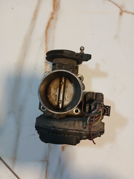 Clapeta acceleratie Audi A4 B5 1.8 T cod 058133063Q/058 133 063 Q