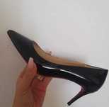 Pantofi Louboutin piele lacuita marimea 37