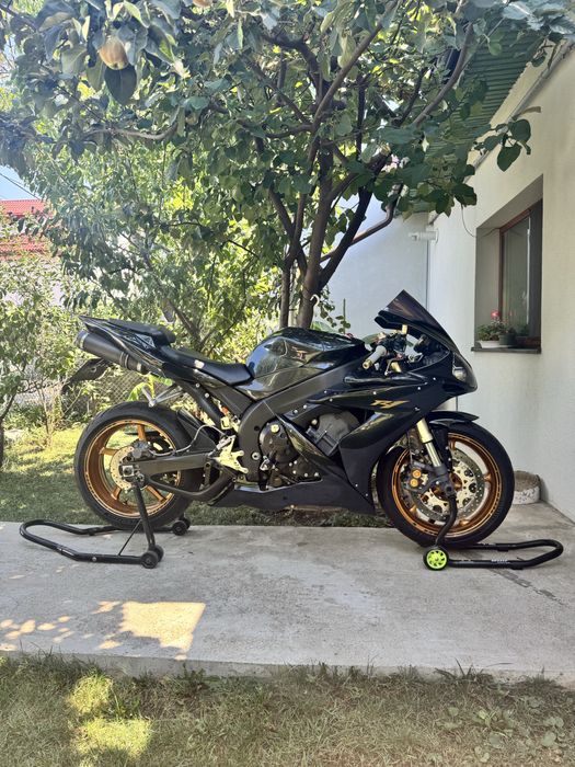 Vand schimb Yamaha r1 2005