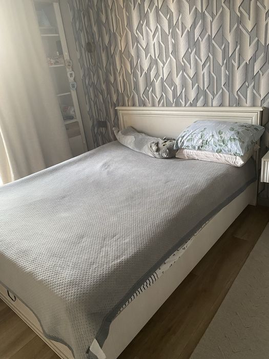 Кровать с матрасом 1,6/2 с подъемным механизмом