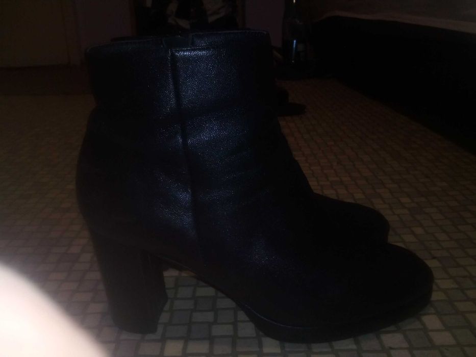 Дамски боти на ток  Dima естествена кожа